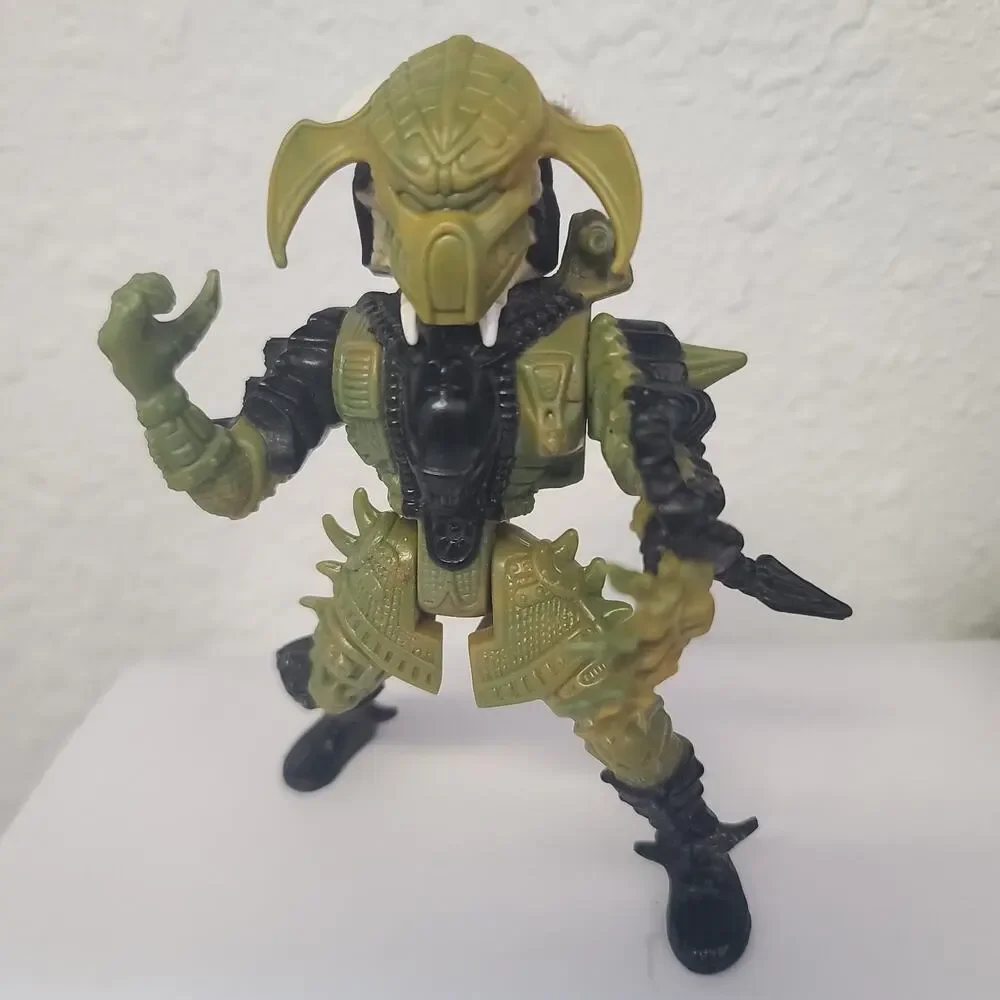 Vintage 1996 Stalker Predator Series 3 Kenner Action Figure